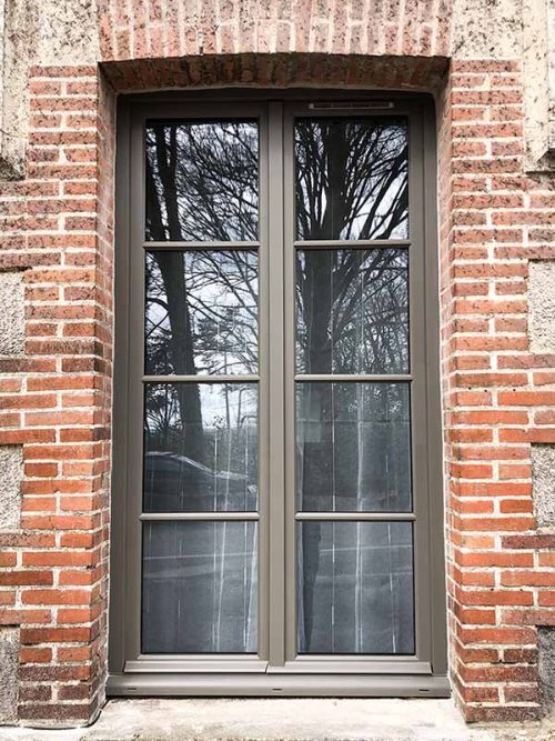 Fenêtres bois laquées sur mesure Gamme Tradition, finition soignée et design classique