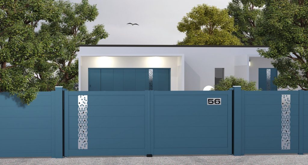 Portail aluminium avec inserts inox et clôture assortie, design moderne et durable